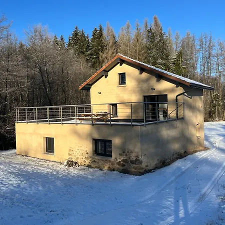 La Ruine Single-family House With Hot Tub Hébergement de vacances *