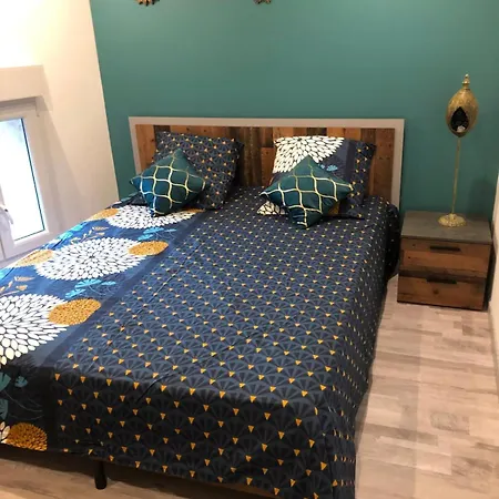 La Ruine Single-family House With Hot Tub * Laveline