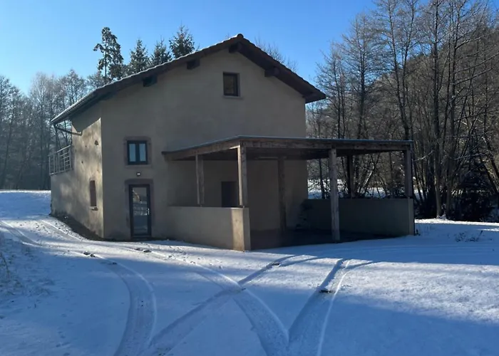 La Ruine Single-family House With Hot Tub Laveline