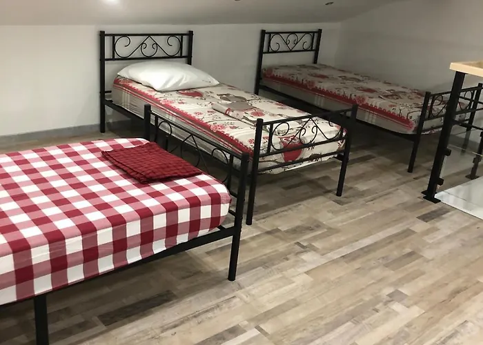 Feriehus La Ruine Single-family House With Hot Tub