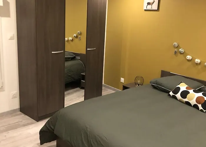 La Ruine Single-family House With Hot Tub * Laveline